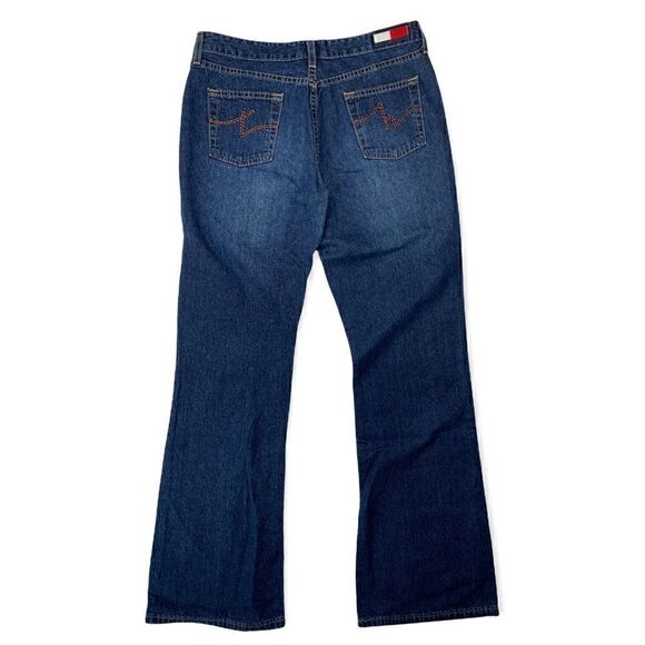 Tommy Hilfiger women’s  Pintuck Flare Jeans Size 30 - Picture 9 of 10